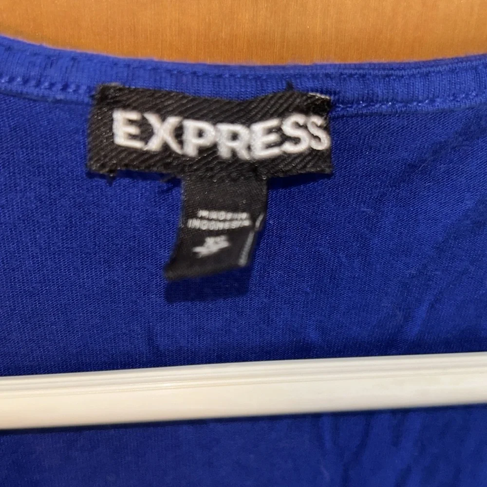 Express Top - Picture 3 of 5